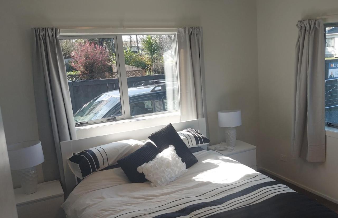 Cozy, New, Private 3 Bedroom Home 汉密尔顿 外观 照片